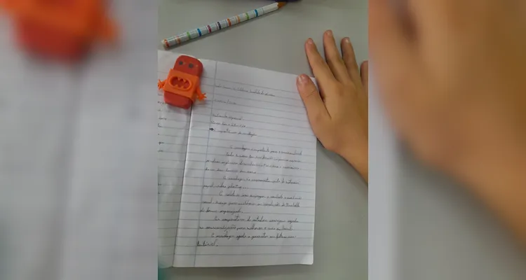 Um texto coletivo também foi organizado em sala.