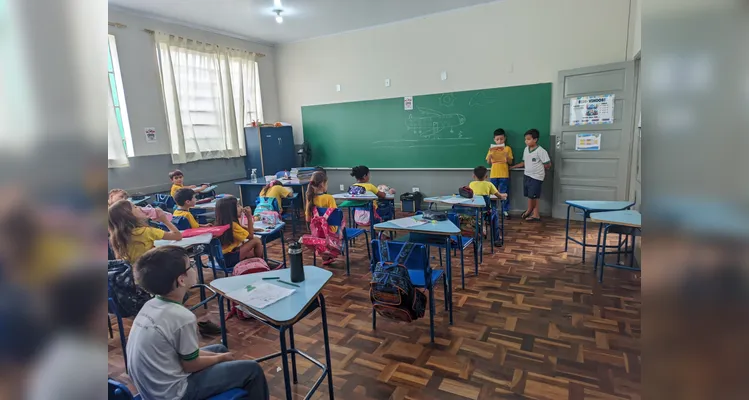 E como finalização, apresentaram seus trabalhos nas demais turmas da escola.