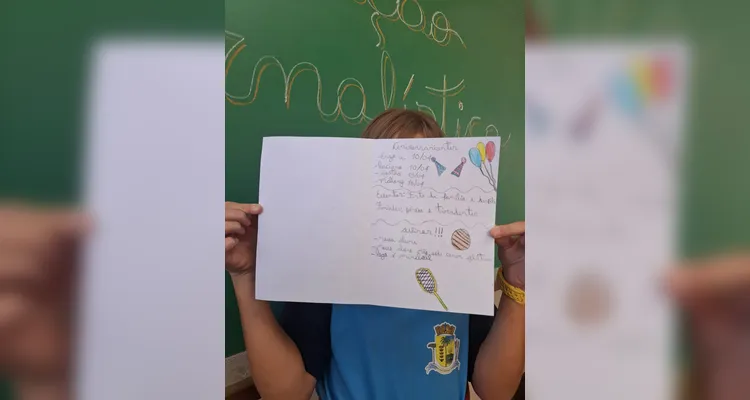 A proposta mobilizou os estudantes, que realizaram pesquisas e a confecção dos materiais.