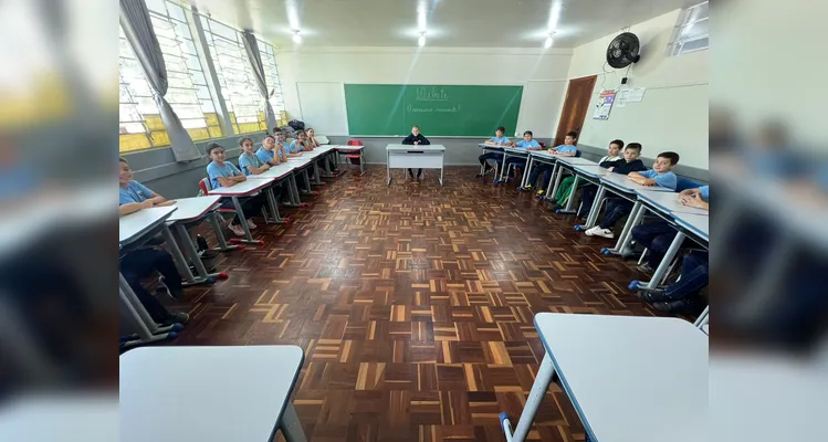 Os alunos se engajaram na realização das propostas educacionais contidas na aula.