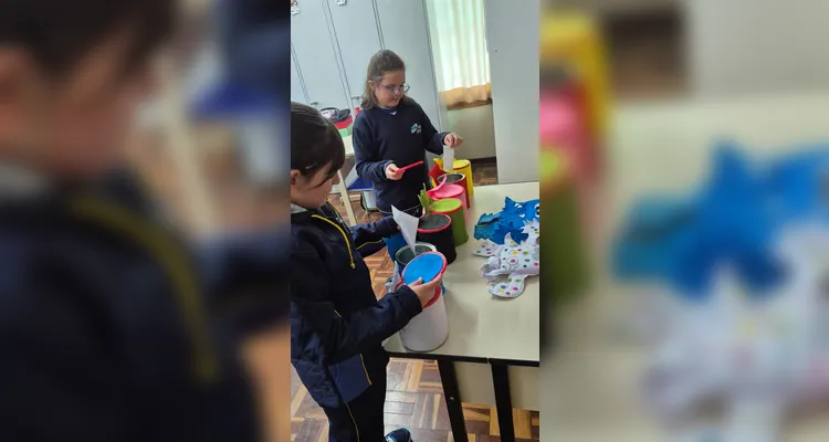 A turma realizou leituras guiadas, assistiu as videoaulas do Vamos Ler e IMM e participou de um momento lúdico com a utilização de bonecos de feltro.