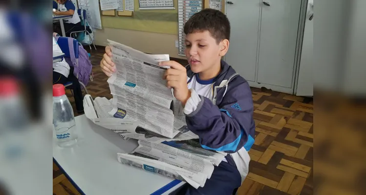 A ação contou com extensa preparação dos alunos antes da visita e um tour completo por um dos maiores grupos de comunicação do Paraná.