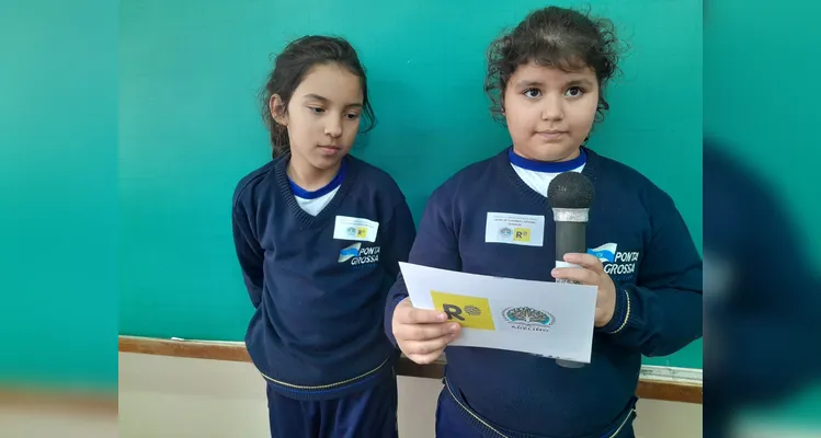 A ação contou com extensa preparação dos alunos antes da visita e um tour completo por um dos maiores grupos de comunicação do Paraná.