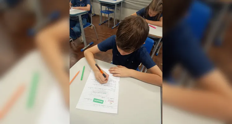 Uma das atividades realizadas pela turma consistiu na elaboração de uma lista com os conhecimentos obtidos com a videoaula assistida.