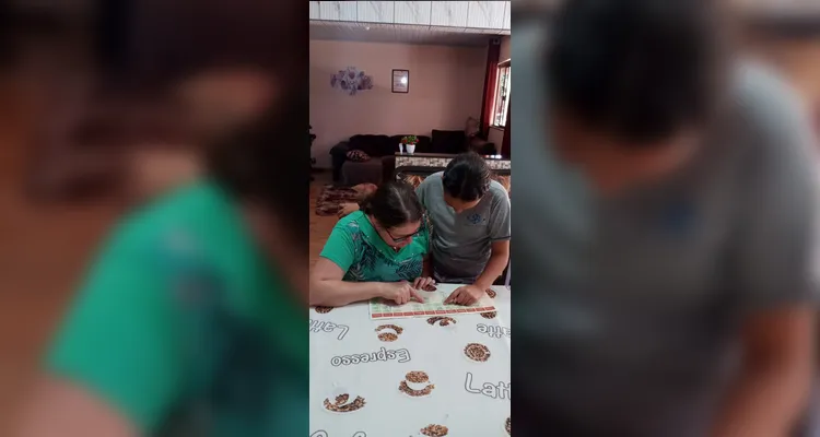 A tarefa final dos alunos foi, em casa, conferir sua carteira de vacinação com seus familiares.