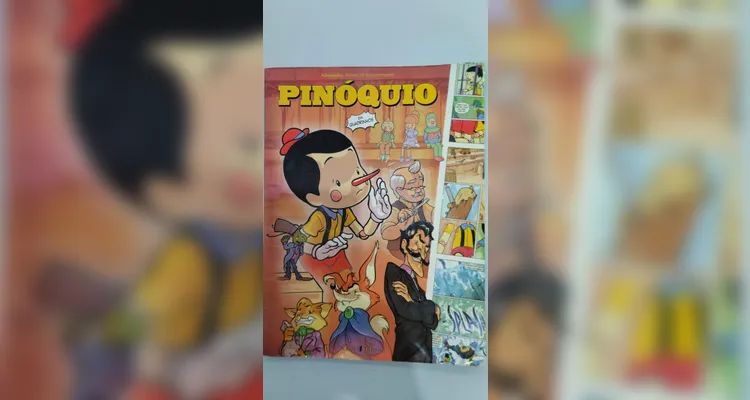 A proposta possibilitou que os alunos escolhessem livros na biblioteca e recriassem a sua maneira a capa de cada um deles.