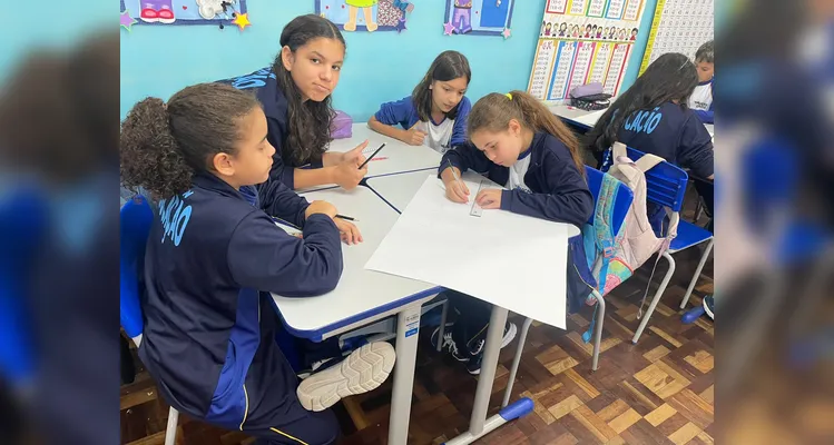 Através das ações em sala, a classe elencou problemas sobre o tema e apresentou soluções através de cartazes de conscientização.