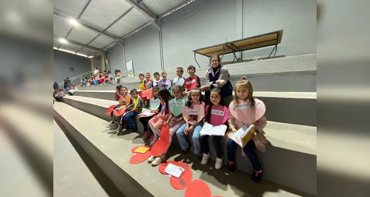 A proposta incluiu diversas ações ao longo do ano, com muita participação familiar no dia a dia escolar das crianças.