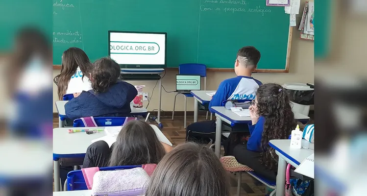 Produção especial do projeto foi a base para os estudos dos educandos e despertou ações de aproximação com a comunidade escolar.