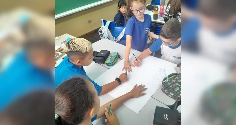 Para as apresentações, os alunos confeccionaram cartazes informativos.