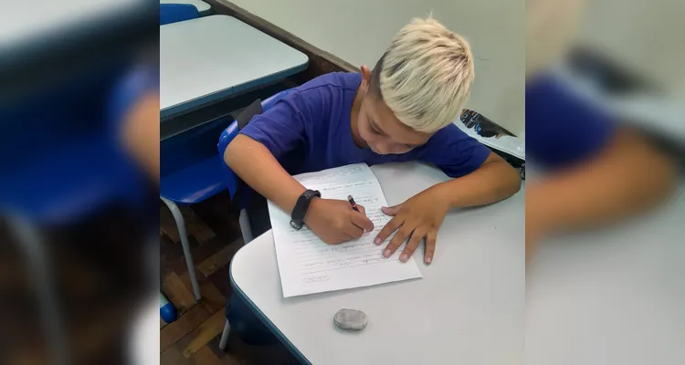 Para as apresentações, os alunos confeccionaram cartazes informativos.