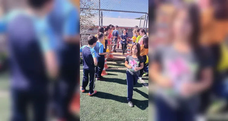 Os educandos prepararam cartazes, mensagens e orientações que foram utilizadas durante a realização do momento educacional.