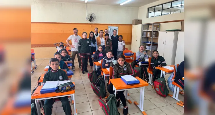 A ação faz parte dos esforços da Secretaria Municipal de Educação e Cultura em promover uma educação voltada para a formação cidadã.