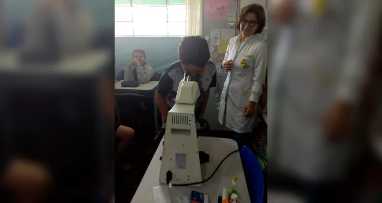 A atividade contou com vários convidados e ferramentas, como o Jornal da Manhã, que auxiliaram os estudantes a atingir seus objetivos.