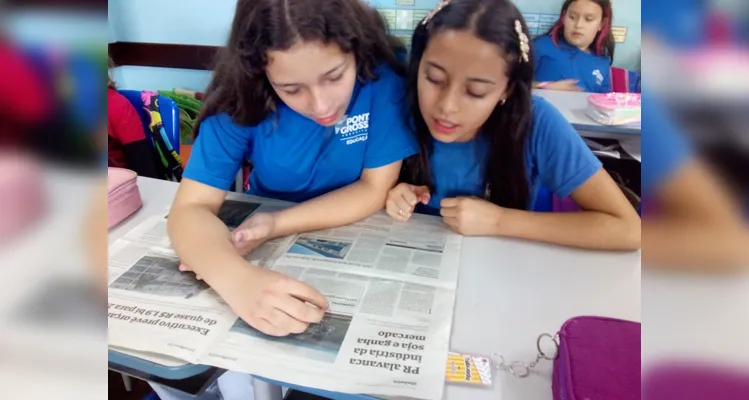 A atividade contou com vários convidados e ferramentas, como o Jornal da Manhã, que auxiliaram os estudantes a atingir seus objetivos.