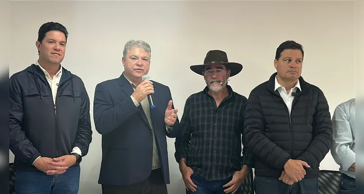 Sanson celebrou os investimentos na cidade.