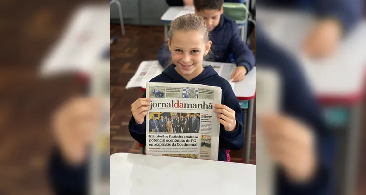 A turma realizou análises no Jornal da Manhã na versão física e digital e na sequência se empenhou em desenvolver as suas próprias notícias.