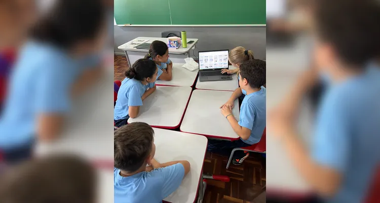 A turma realizou análises no Jornal da Manhã na versão física e digital e na sequência se empenhou em desenvolver as suas próprias notícias.