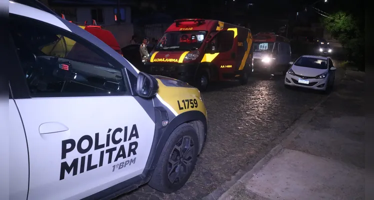 Homem é baleado com quatro tiros na Vila Coronel Cláudio em PG