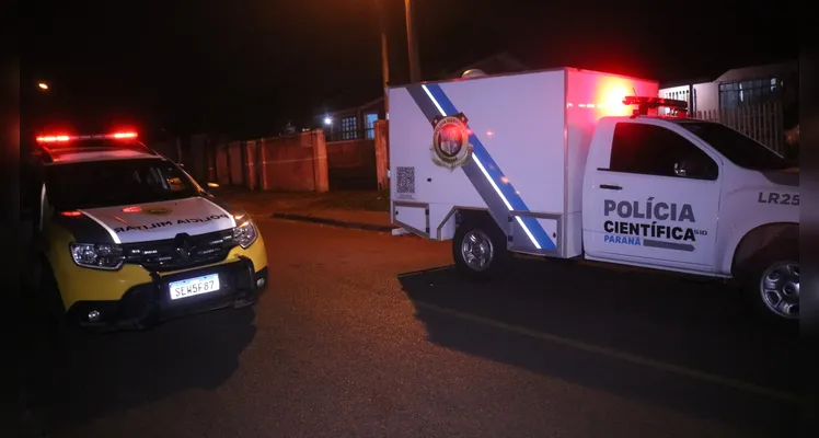 Filho encontra pai sem vida no interior de residência em PG