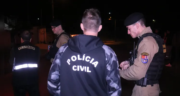 Filho encontra pai sem vida no interior de residência em PG