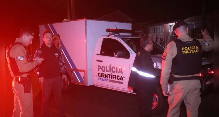 Filho encontra pai sem vida no interior de residência em PG