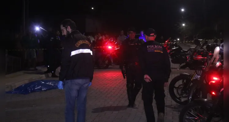 Equipes da GCM, do Samu e da Polícia Científica foram acionadas.