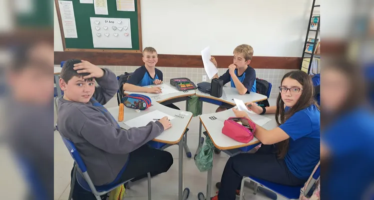 A atividade reforçou as temáticas estudadas pela turma de forma lúdica e envolvente.