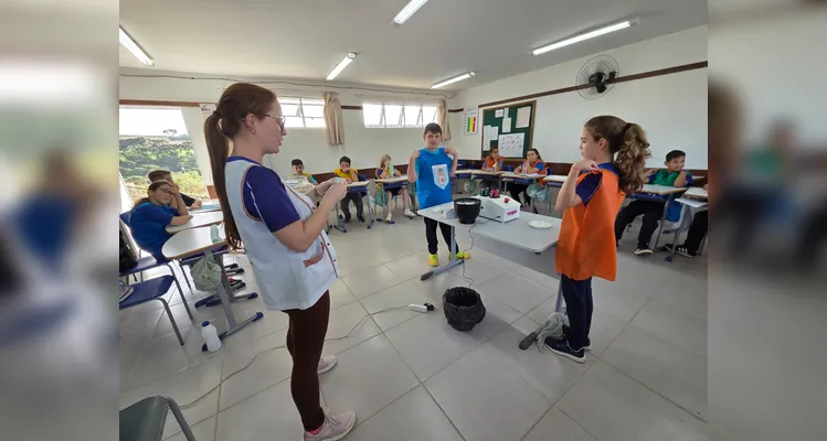 A atividade reforçou as temáticas estudadas pela turma de forma lúdica e envolvente.