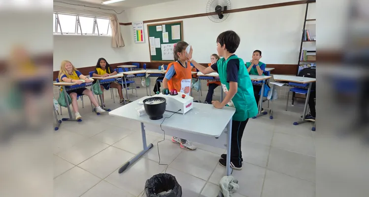 A atividade reforçou as temáticas estudadas pela turma de forma lúdica e envolvente.