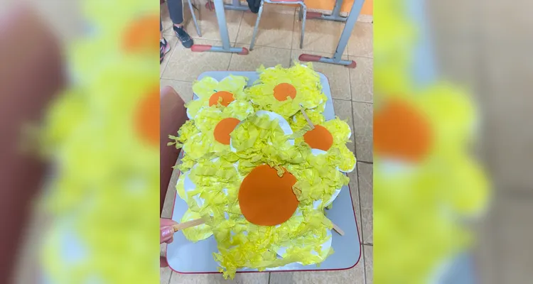Os educandos realizaram diversas ações, como trabalhos na disciplina de arte. A proposta também contou com palestras sobre a temática e a utilização de uma videoaula do Vamos Ler sobre os direitos da criança.