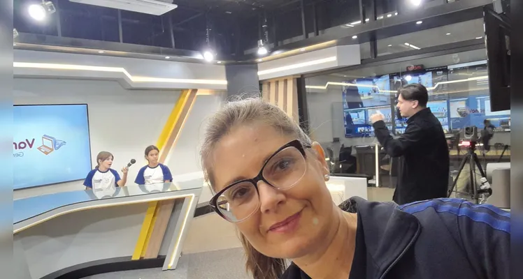 A ação contou com extensa preparação dos alunos antes da visita e um tour completo por um dos maiores grupos de comunicação do Paraná.