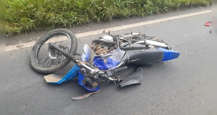 A moto ficou destruída