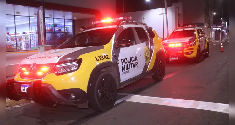 Acidente aconteceu na noite dessa terça-feira, no Centro de Ponta Grossa