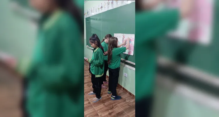 As atividades têm como foco desenvolver aspectos como responsabilidade compartilhada e a tomada de decisões em grupo.