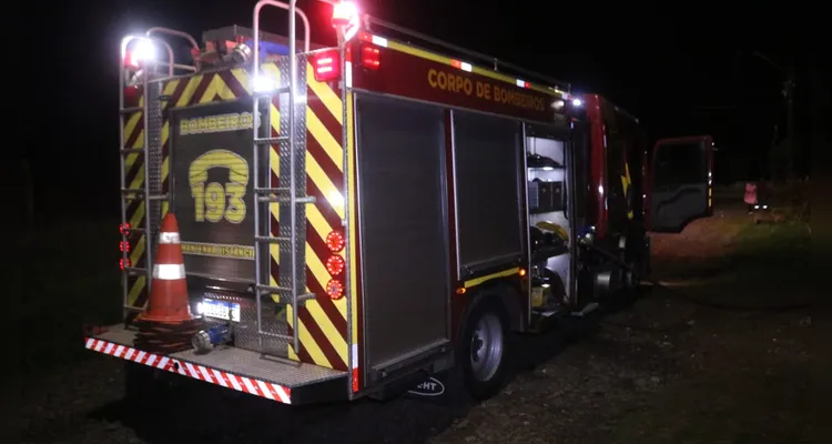Família pede ajuda após incêndio em residência no Jardim Paraíso