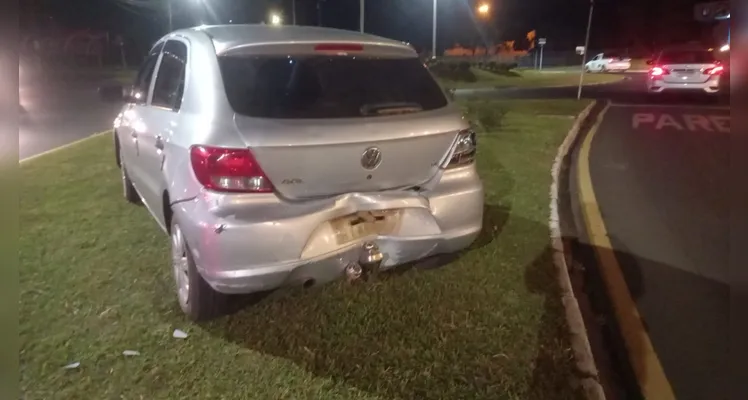 O Gol acabou acertado em sua traseira