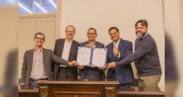 UEPG, Seti e Sandro Alex anunciam licitação da pista de atletismo do Campus Uvaranas -