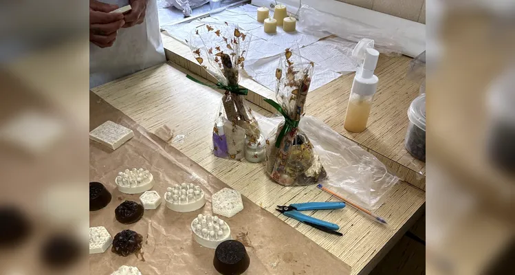 Curso de Artesanato com Produtos Apícolas foi realizado para pessoas em monitoração eletrônica