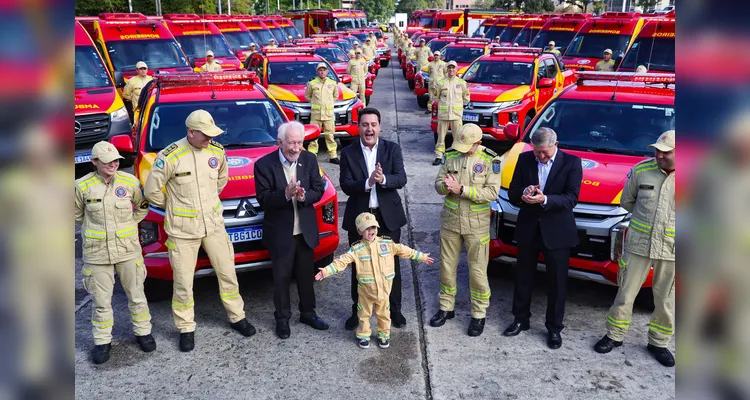 Corpo de Bombeiros de PG recebe novos veículos para ampliar atendimentos