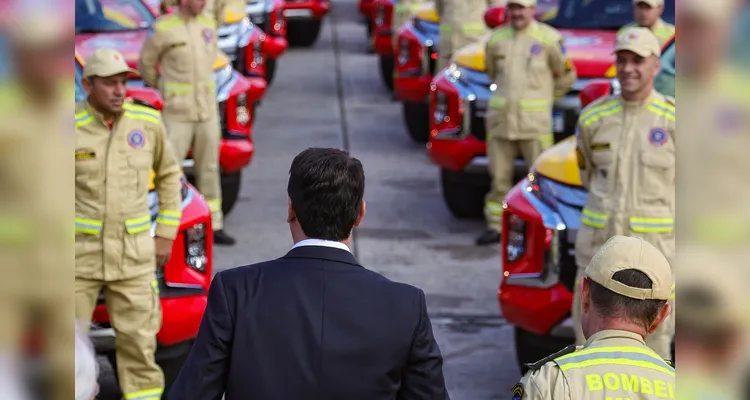 Corpo de Bombeiros de PG recebe novos veículos para ampliar atendimentos