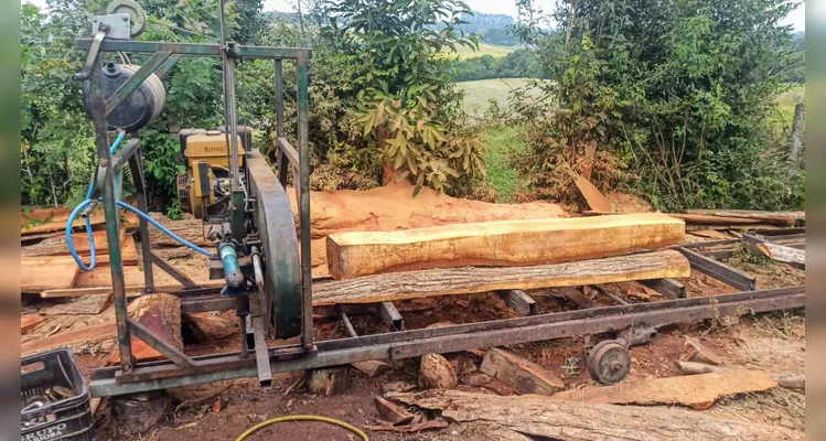 Serra Móvel clandestina é apreendida em Prudentópolis