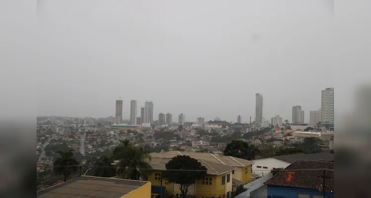 Fortes chuvas causam alagamentos em alguns pontos de PG