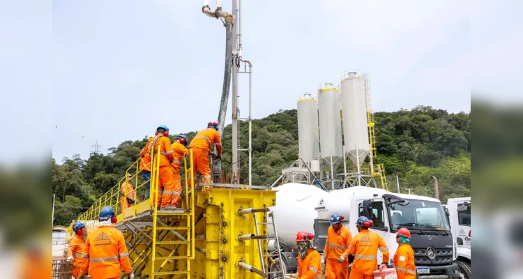 Paraná começa dezembro com recorde de 27,1 mil vagas nas Agências do Trabalhador