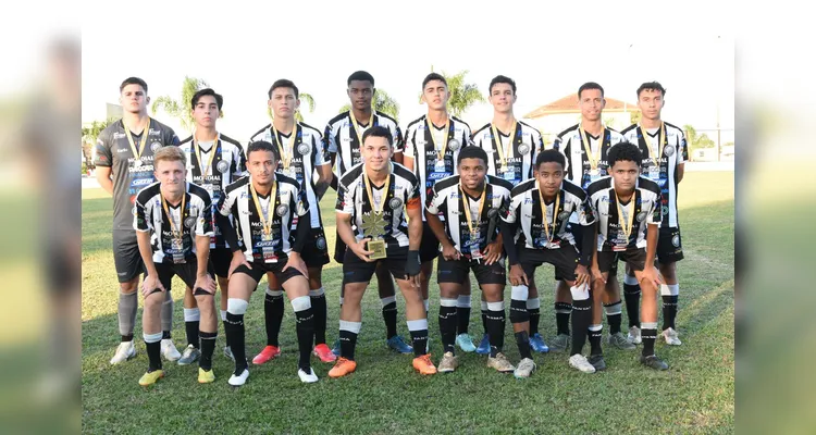 A equipe se classificou para a Fase Macrorregional