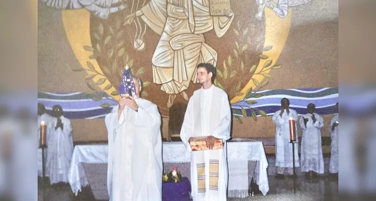 Frei Robert fez suas visitas pastorais no início dos anos 2000, uma das missões pertinentes ao superior da Ordem |