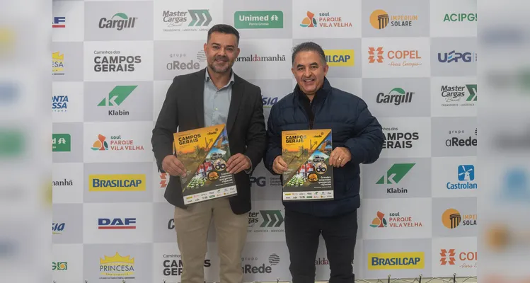 Veja quem esteve no lançamento do 16º Livro-Anuário do Grupo aRede