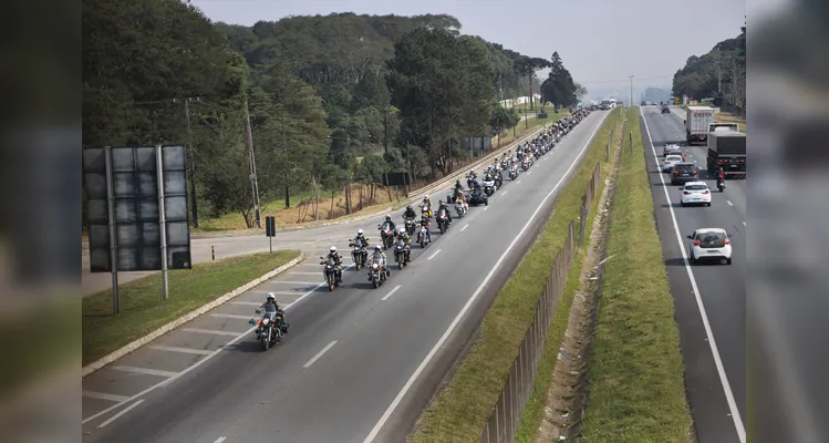 PMPR comemora 171 anos com passeio e encontro de carros antigos em RMC