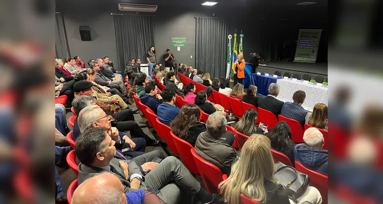 A iniciativa conta também com o apoio da Escola de Gestão Pública do TCE-PR, da EFAZ, da AMP e da AMCG.