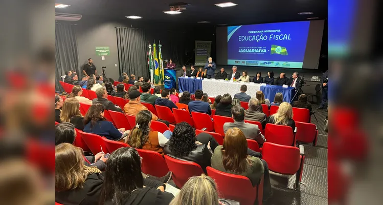 A iniciativa conta também com o apoio da Escola de Gestão Pública do TCE-PR, da EFAZ, da AMP e da AMCG.